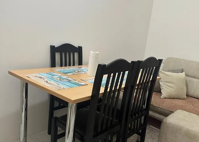 公寓 Kompleksi Tre Shqiponjat