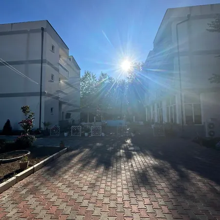 Apartament Kompleksi Tre Shqiponjat Velipojë