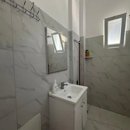 Appartement Kompleksi Tre Shqiponjat Velipojë